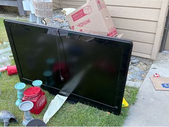 Philips Flat Screen TV – $40