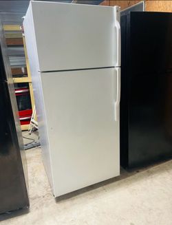 Delivery available clean working refrigerators