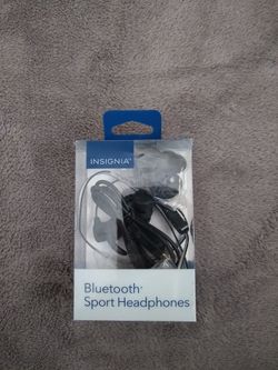 Insignia Bluetooth headphones