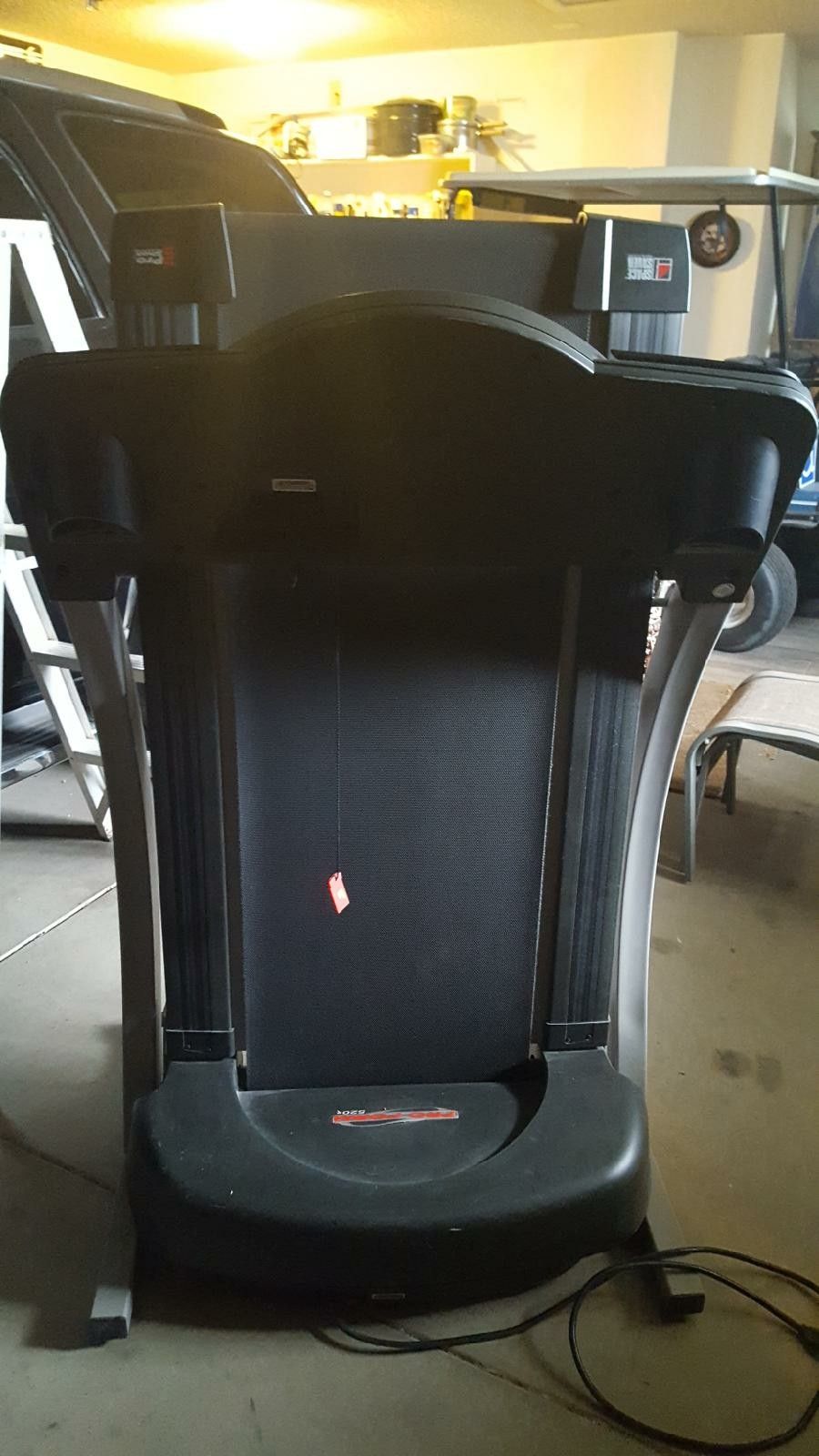 Treadmill ProForm 520x for Sale in Glendale, AZ OfferUp