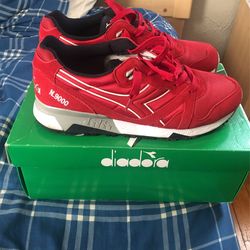 Diadora