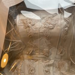 Wedding Dress And Veil Thumbnail