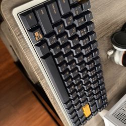 Iqunix MQ80 Custom Keyboard 