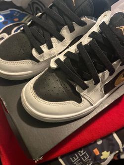 Boys shoes