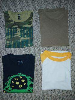 Boys Medium Tops (10/12)