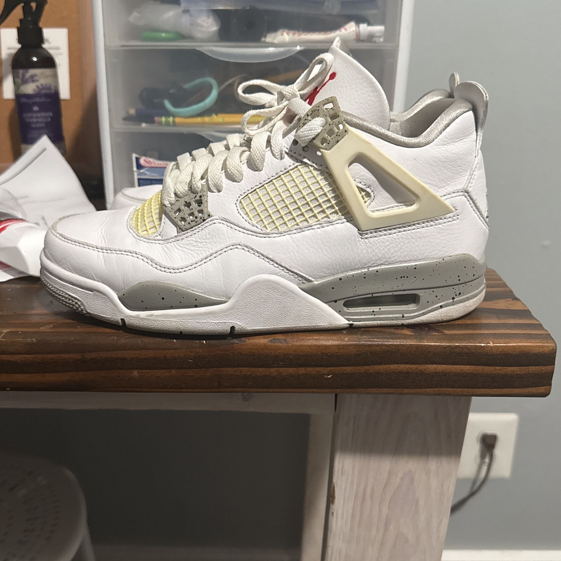 Air Jordan 4 Retro