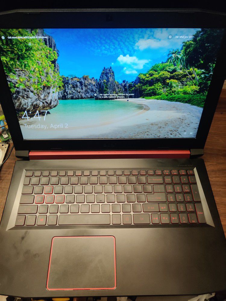 Gaming Computer Acer Nitro 5 15.6" 32gb Ram, Intel Core i5 7th  Ghz,GTX 1050 4GB, 256gb SSD, New Battery with around 5 hours battery back up ,