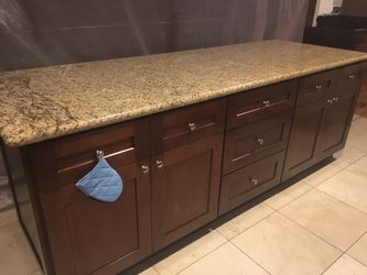 Beautiful custom kitchen highland 8fit on 3fit