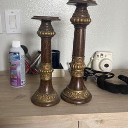 CANDLE HOLDERS 