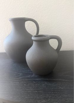Pottery Style Pitchers