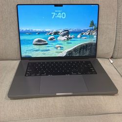 MacBook Pro 16” M1 1tb SSD 16gb Ram 