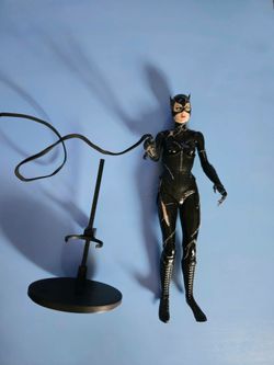 NECA - Catwoman 1/4 Figure from Batman Returns