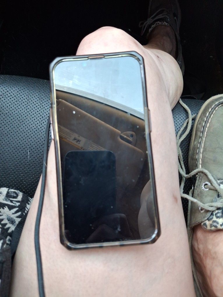 IPhone 14 UNLOCKED
