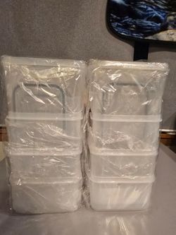 Huge Lot of Food Storage Containers with Lids (Brand New / Unused)