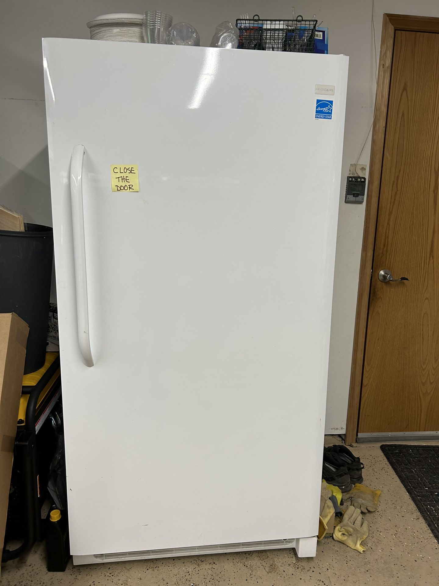 Frigidaire 16.6 Upright Freezer