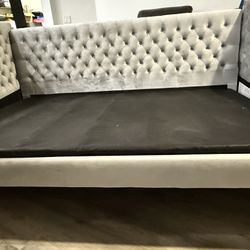 Full Size Kid’s Bed with Trundle