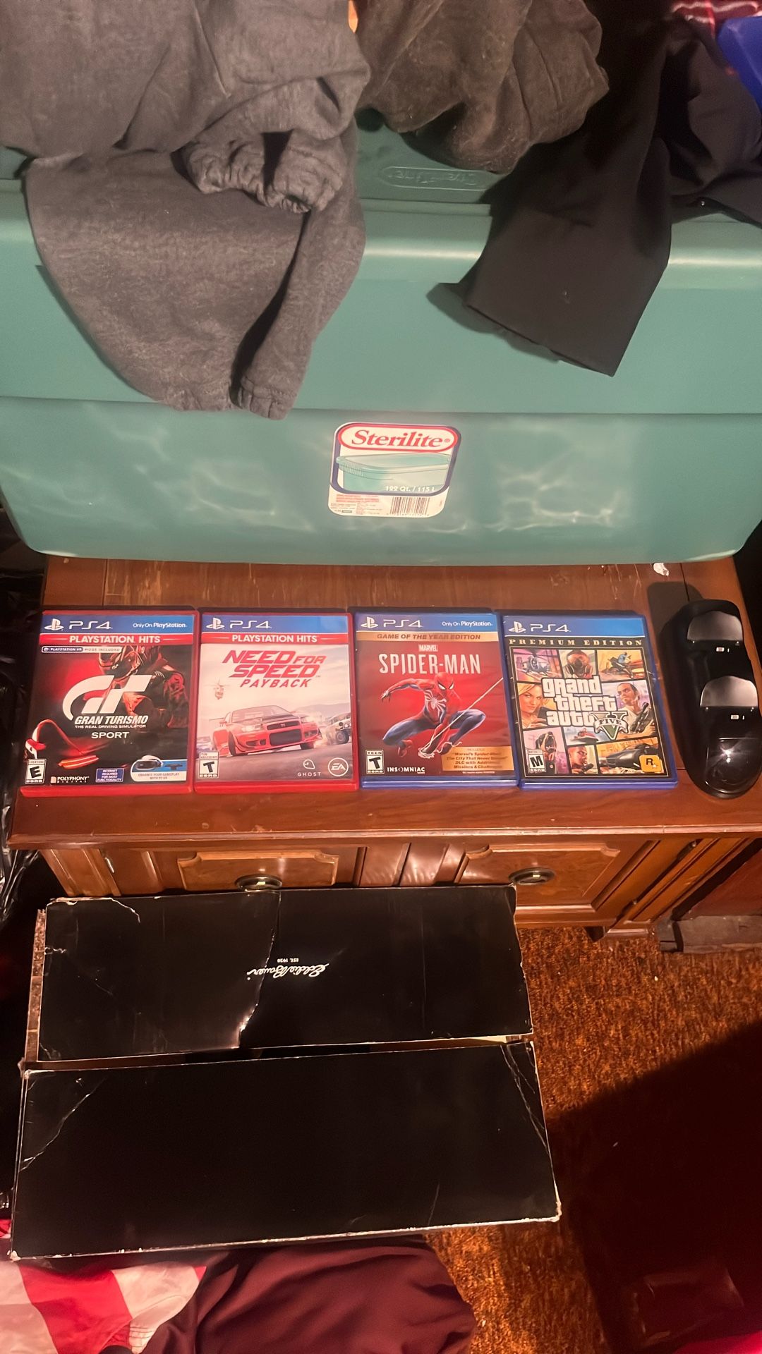 PS4 Games And Accessories