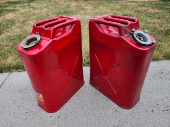 Blitz 5 gallon Gerry  ( gas ) cans, used  $20 each