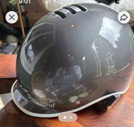 Stylish Thousand helmet in excellent condition. Heritage Helmet -Polished Titanium /MD