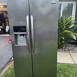 Frigidaire Refrigerator