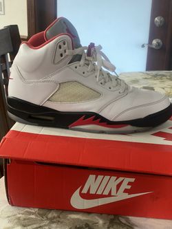 Jordan 5 Retro 9.5