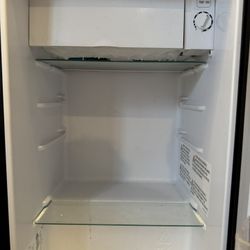 Hisense Mini Fridge