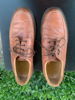 Mens dress shoes
