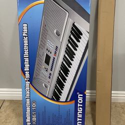 Huntington Electric Keyboard & Stand