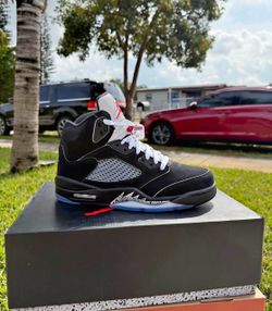 Air Jordan 5 Retro Black Metallic
