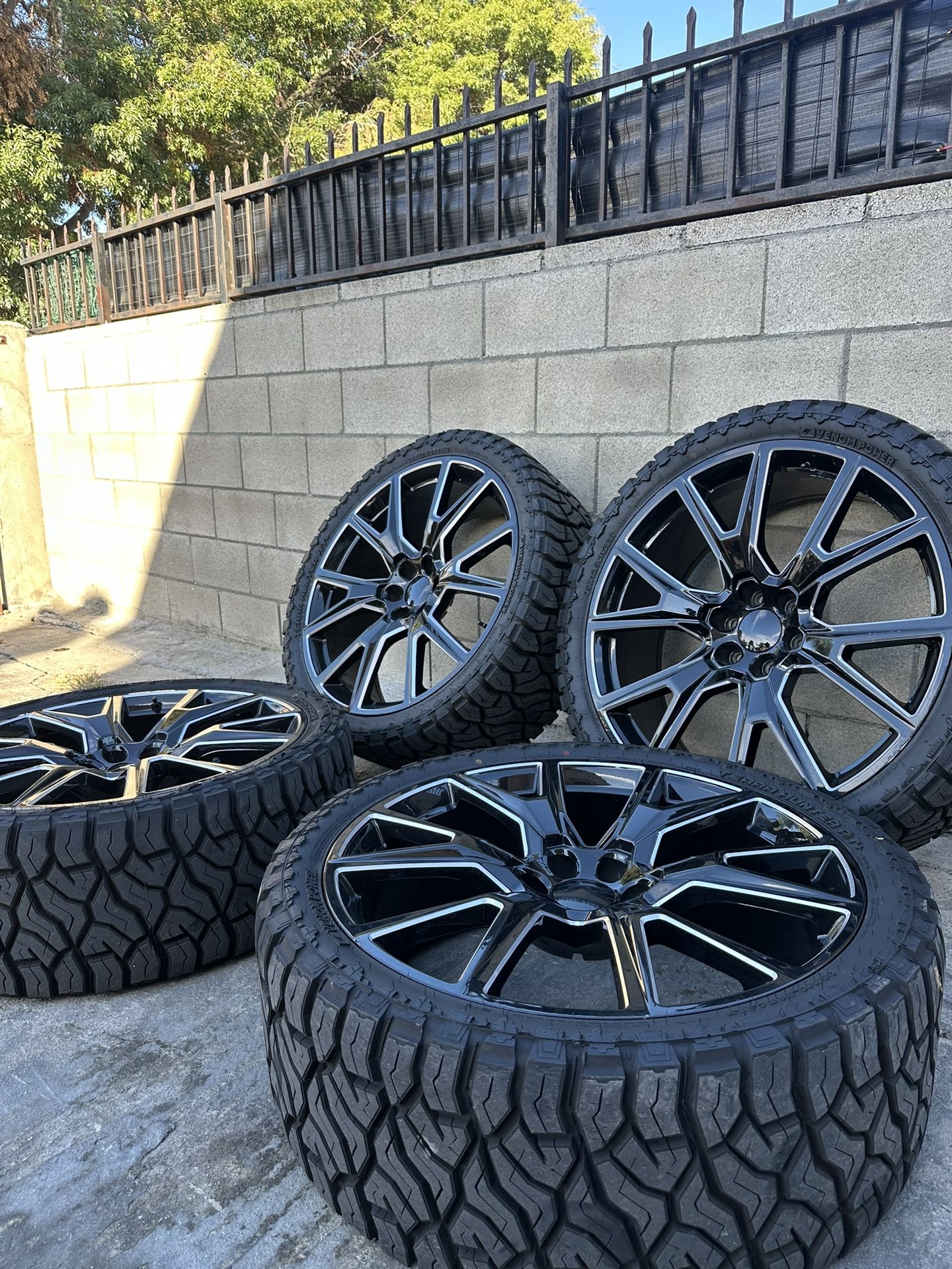 26s On 35s for Sale in Los Angeles, CA - OfferUp