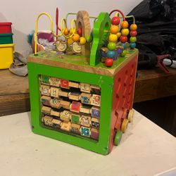 baby play toy (moving pieces)
