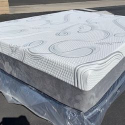 Queen Memory Foam 