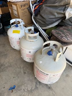 Propane Tanks w/ Propane