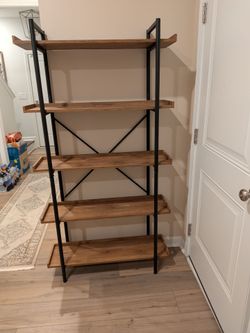 Walker Edison bookshelf (pickup only)