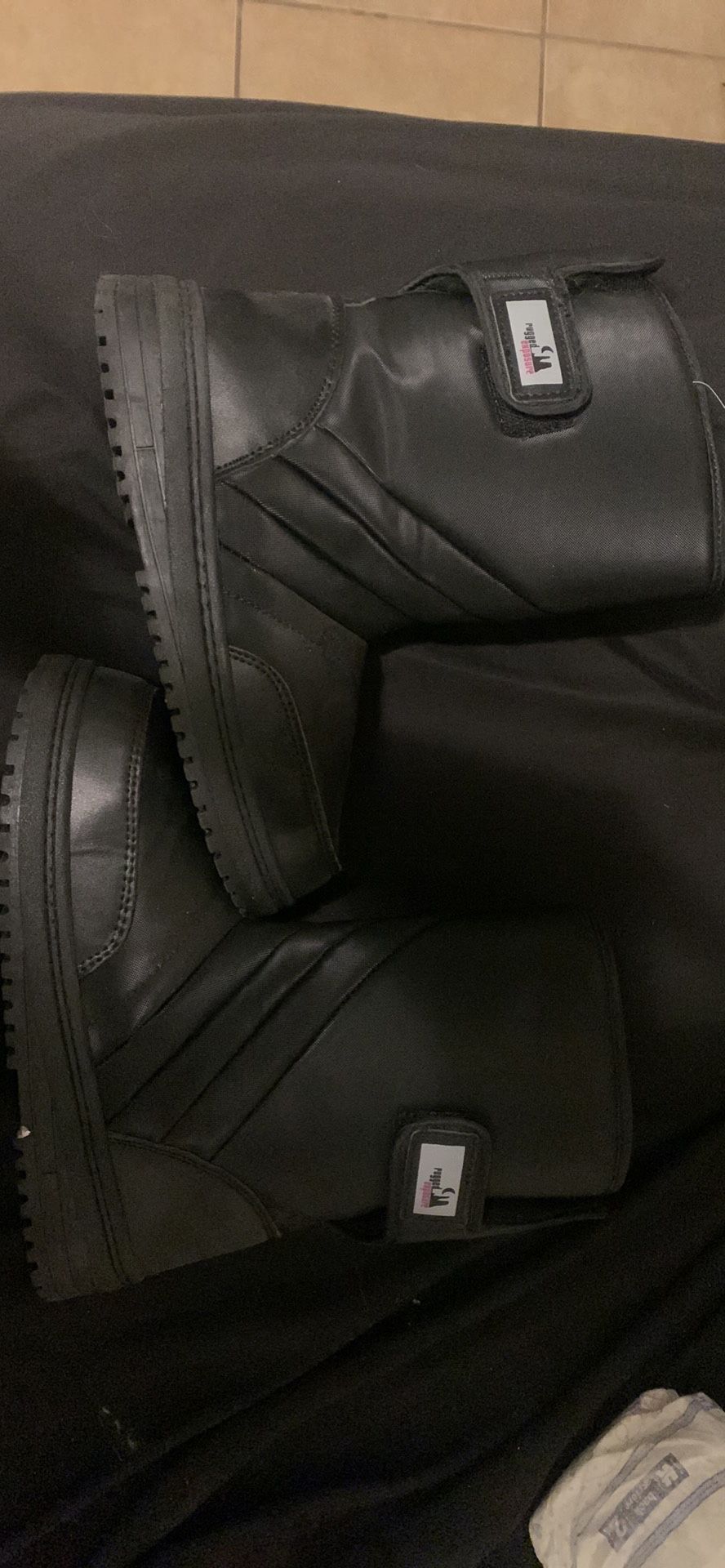 Snow Boots Size 8