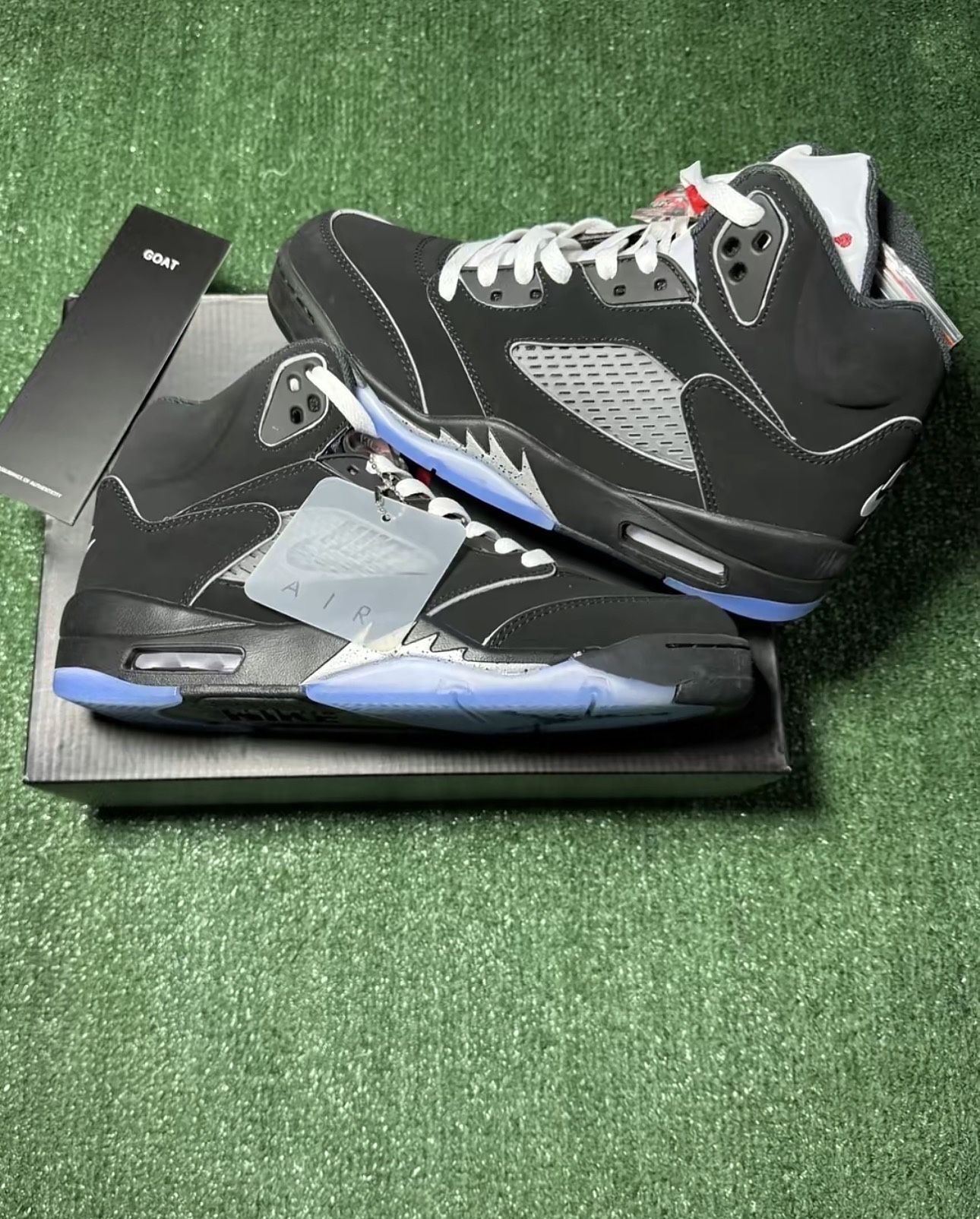 Air Jordan 5"Black Metallic Reimagined"