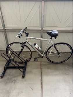 Fuji Absolute 1.0 bike