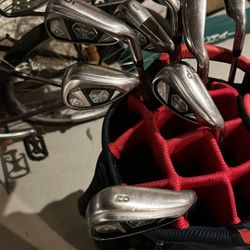 Callaway Rogue Irons 4-gap With Callaway  Cart Bag