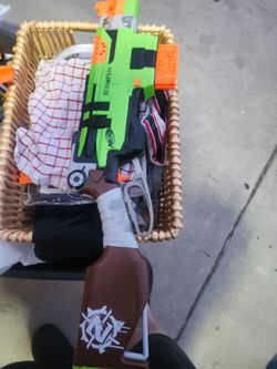Nerf zombie strike slingfire blaster