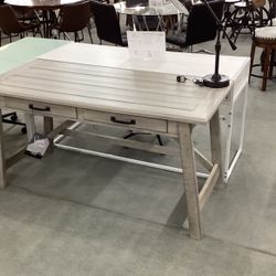 Carynhurst Home Office Large Leg Desk