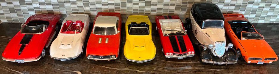 Vtg of 4 Lot Decanters Jim Beam IAJBBSC Corvette Camaro Chevelle