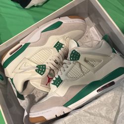 SB Jordan 4 Size 10
