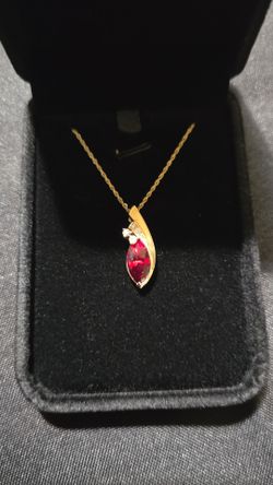 Oregon Red Sunstone Pendant