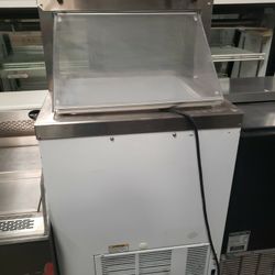 Used Kelvinator 26"L Ice Cream Dipping Cabinet 