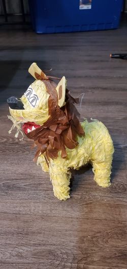 Mini Lion Pinata