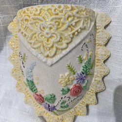 Vintage Look Wall Nosegay Planter