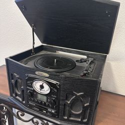 Pyle Vintage Record Player