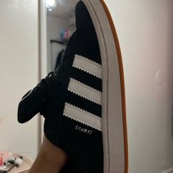 Black Adidas Campus 