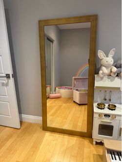 5.5” gold mirror