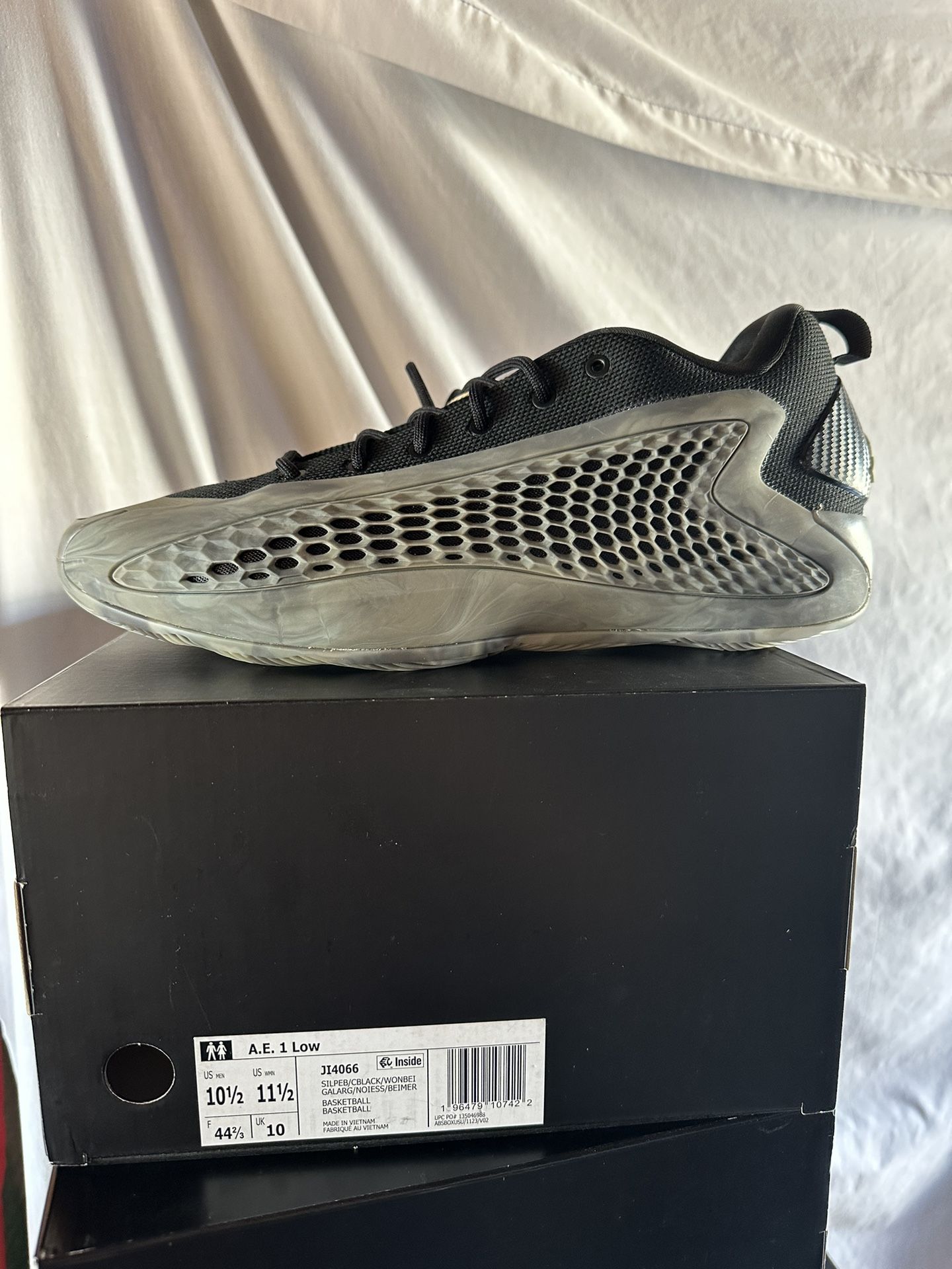 Adidas Anthony Edwards AE1 Low Mx Grey Mens Size 10.5  & Accessories